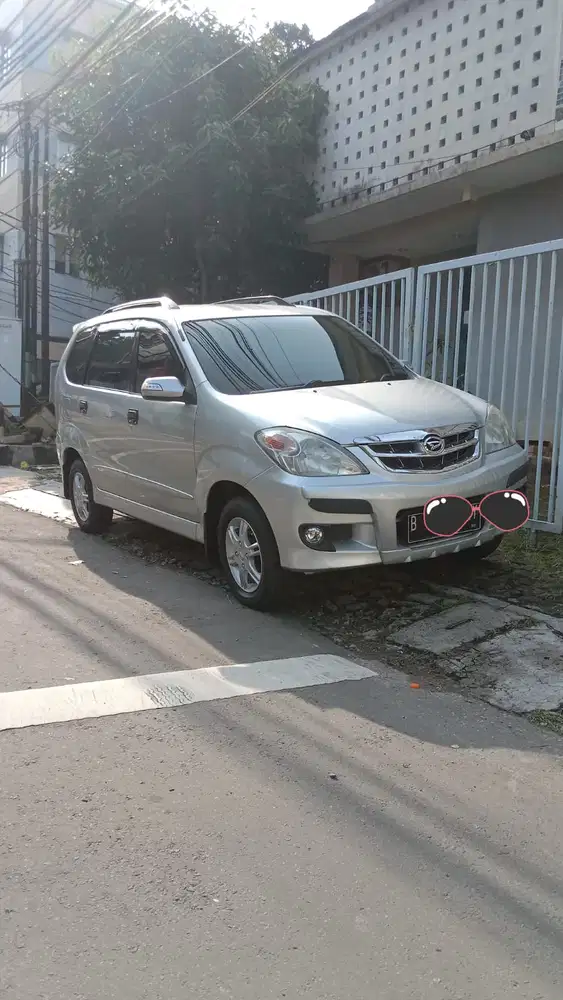 Daihatsu Xenia 2011 Bensin