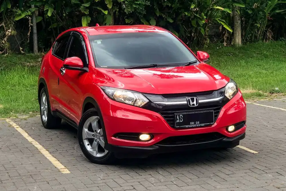 [LOKAL AB] HONDA HRV 1.5 E A/T 2016 (RED)