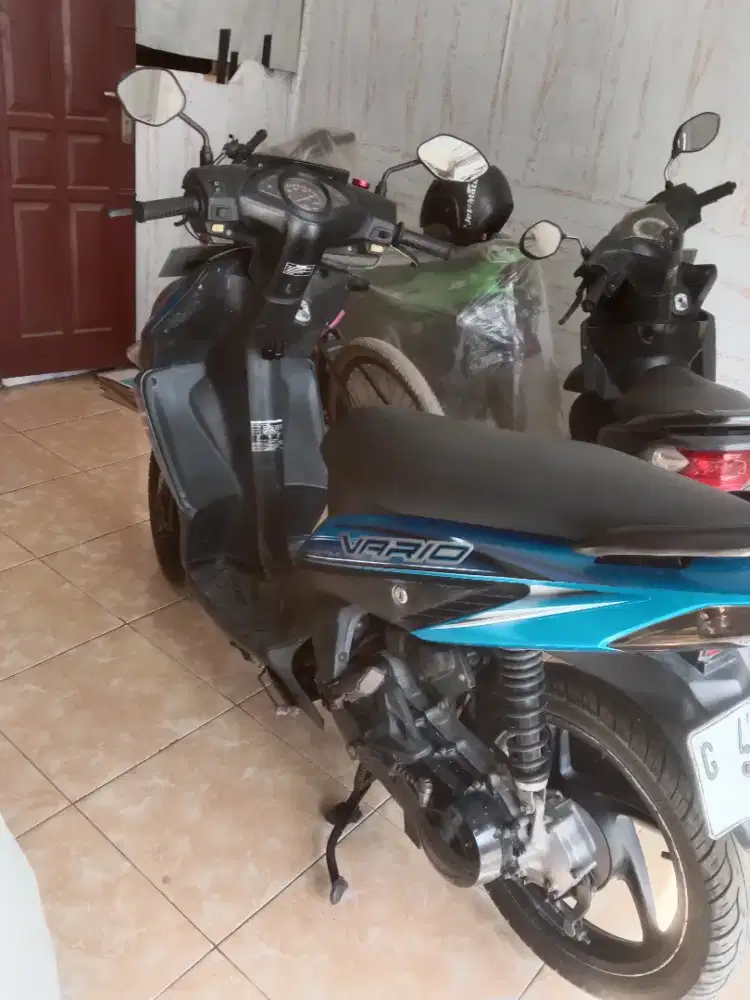 Dijual motor Vario tahun 2008 mulus komplit