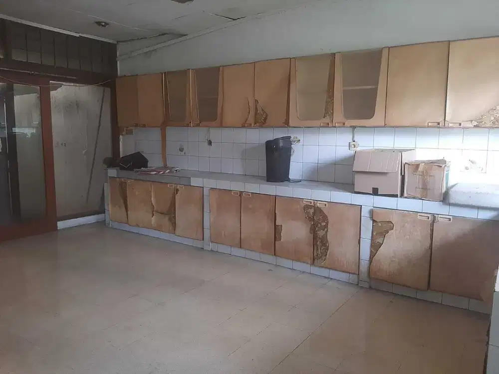 Rumah Murah di Kemang dekat  mall Kemang Village