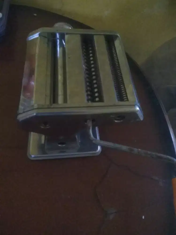 Di jual aj gilangan molen bahan dr stenliz kondisi normal