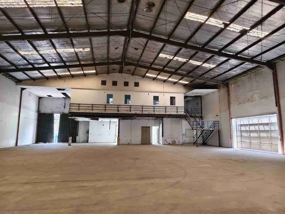 Di sewakan/ Di jual Gudang dalam kawasan industri Jababeka