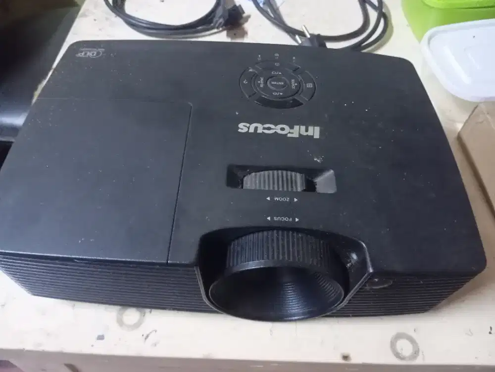 Infocus type in224 proyektor hd ( projector )  murah