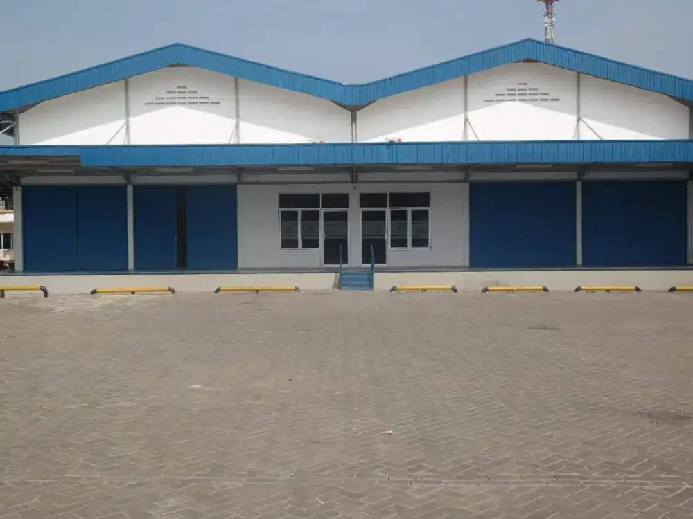 Dijual Gudang Bagus & Kantor  di Jalan Utama Dekat Tol Cakung Hanya 300Mtr, Jalan Raya Bekasi, Jakarta Timur