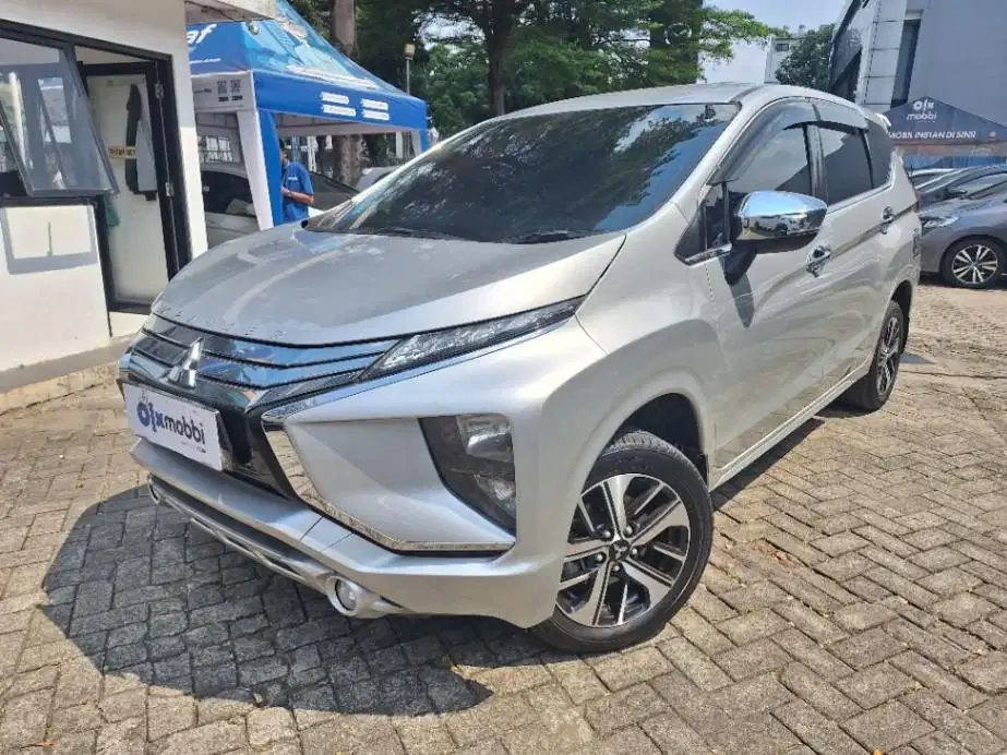 LOW DP Mitsubishi Xpander 1.5 Ultimate Bensin-AT 2018 ZKJ