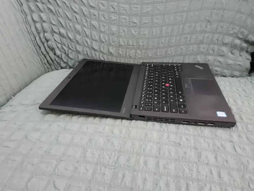 Lenovo Thinkpad X260 core i5 6200u/ Ram 8gb/ SSD 256gb murmer