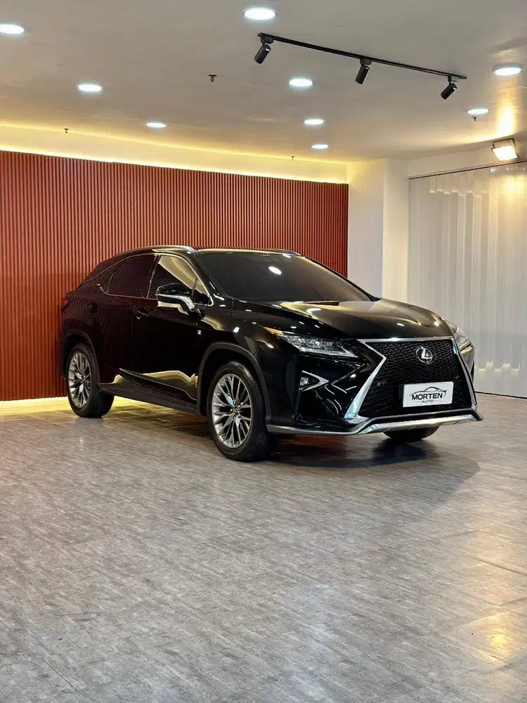[LOW ODO] Lexus RX-300 F Sport 2019, AT, Hitam Interior Merah