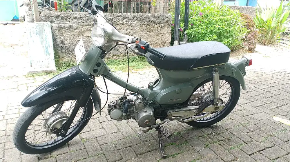 HONDA C70 BASIC ASTREA