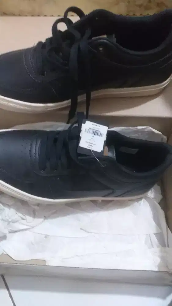 sepatu tomkins kualitas bagus