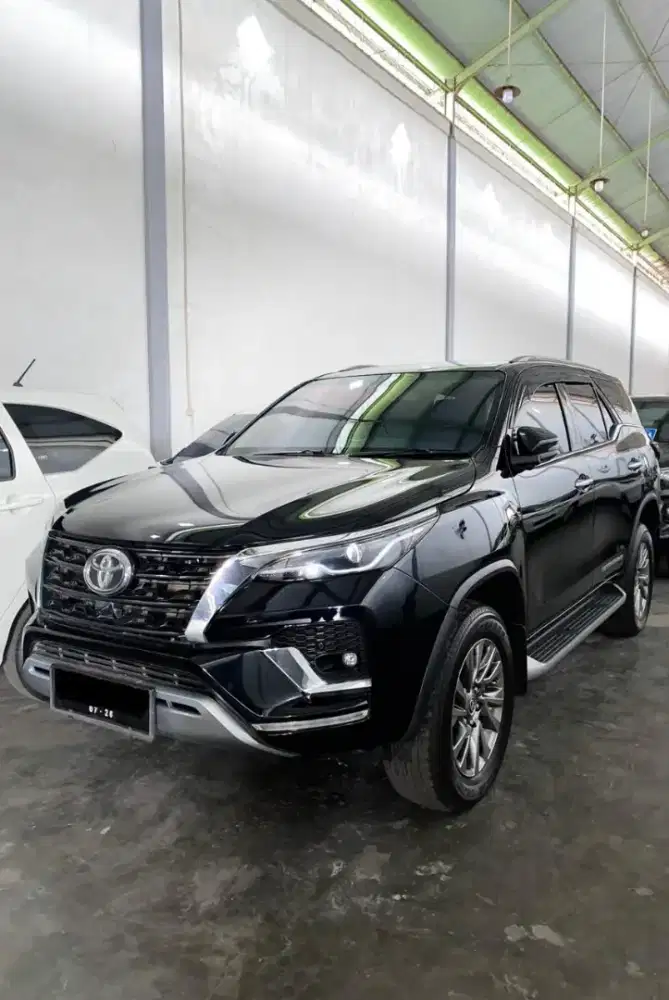 Fortuner 2.4 VRZ 2021 Matic