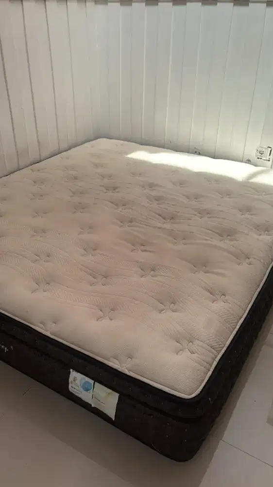 Di jual mattrass informa, sangat empuk ukuran 200 x 180