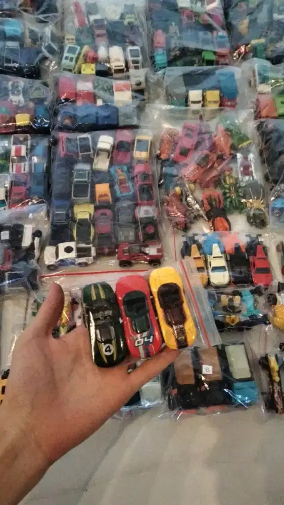 mainan anak hot wheels