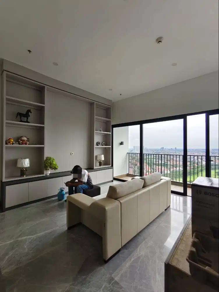 DISEWAKAN GRAHA GOLF 2BR APARTEMEN ELITE SURABAYA FURNISHED 139m2