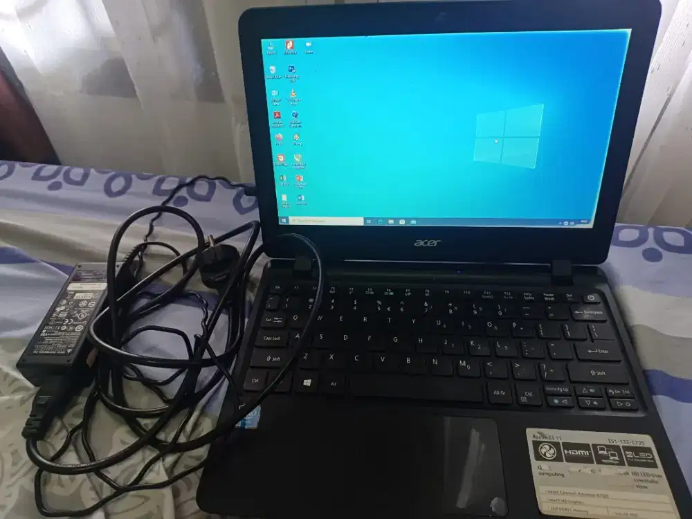 Note book Acer Aspire ES 11 RAM 2GB