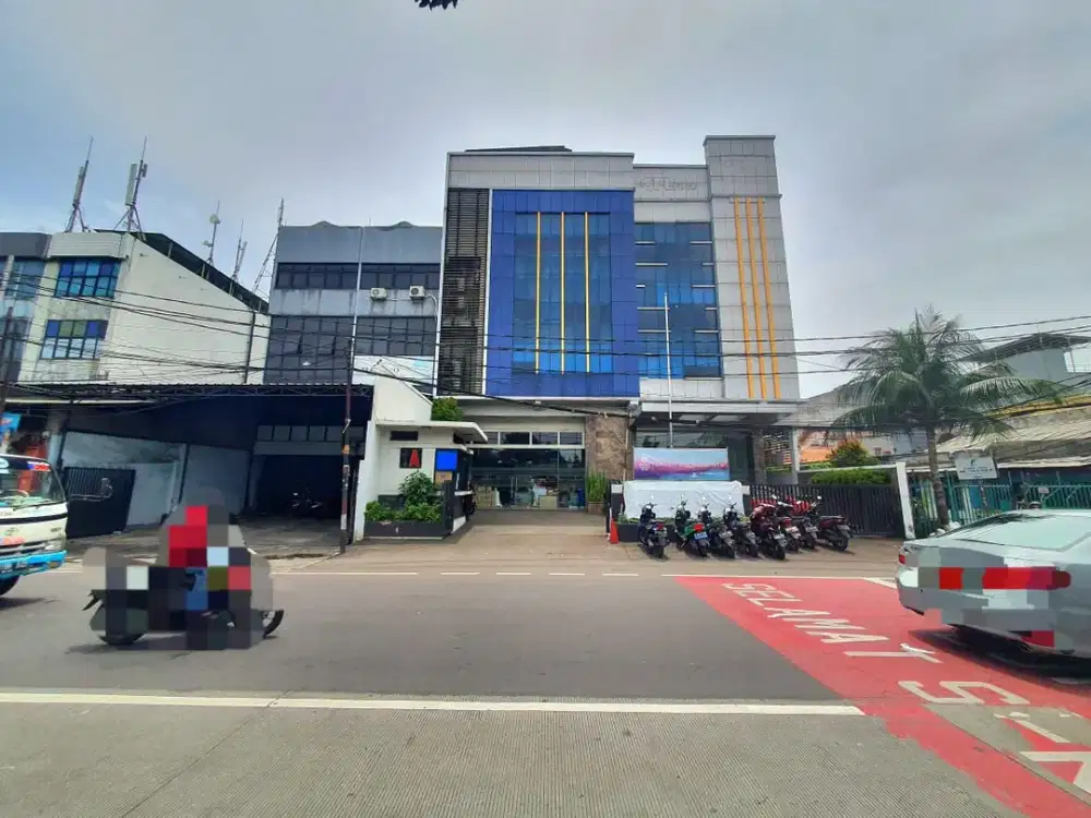Dijual Office Building 4 Lantai, Area Komersial di Kemayoran, Jakarta Pusat