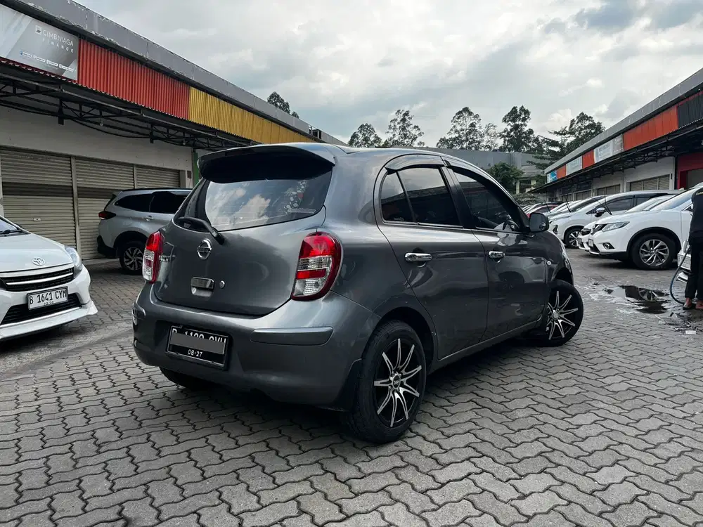 Nissan March 2013 Bensin