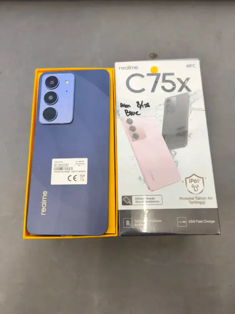 Realme C75x ram 8/128 black