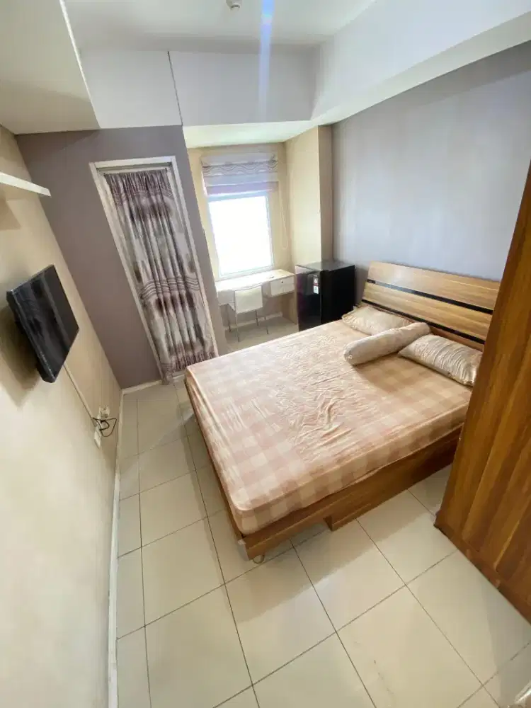 Disewakan Apartemen Green Lake Sunter Tipe Studio Semi Furnished