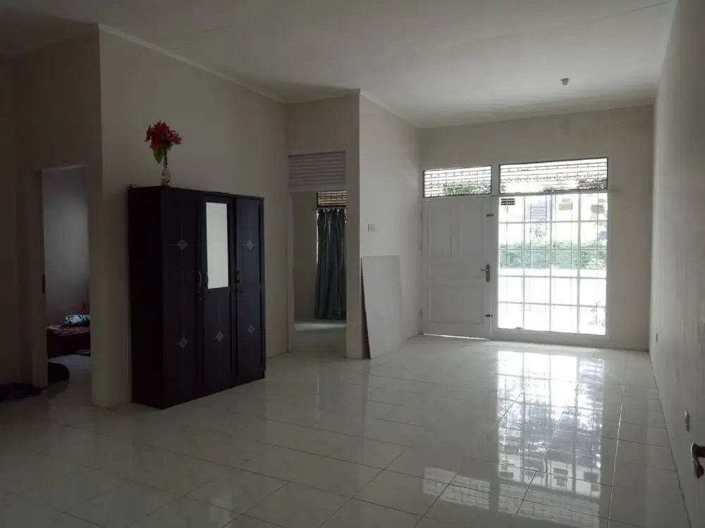 Disewakan Rumah Strategis Sayap Pelajar Pejuang/Talagabodas