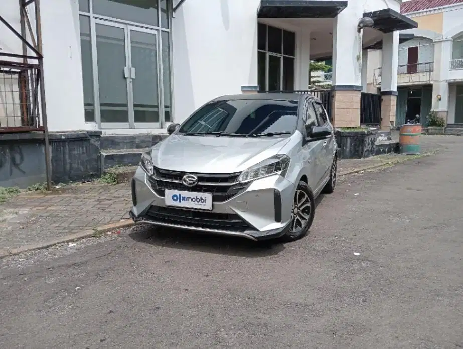 Like New - DAIHATSU SIRION 1.3 R BENSIN A/T 2023 SILVER