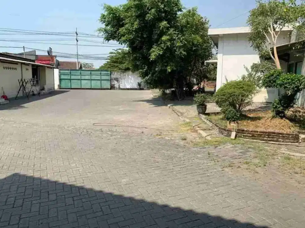 Gudang Ex Pabrik Kertas Menganti Gresik Perbatasan Surabaya