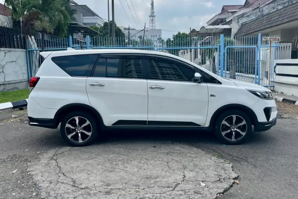 Jual mobil seken barang istimewa