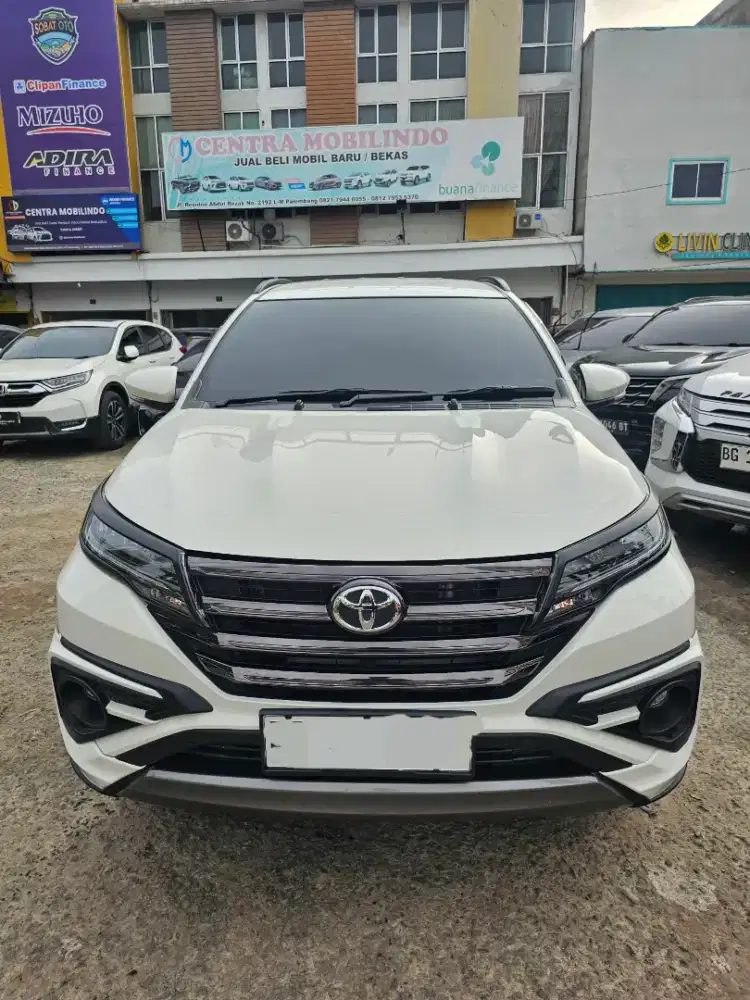 Rush GR 1.5 MT 2024 putih istimewa dp 27 jt