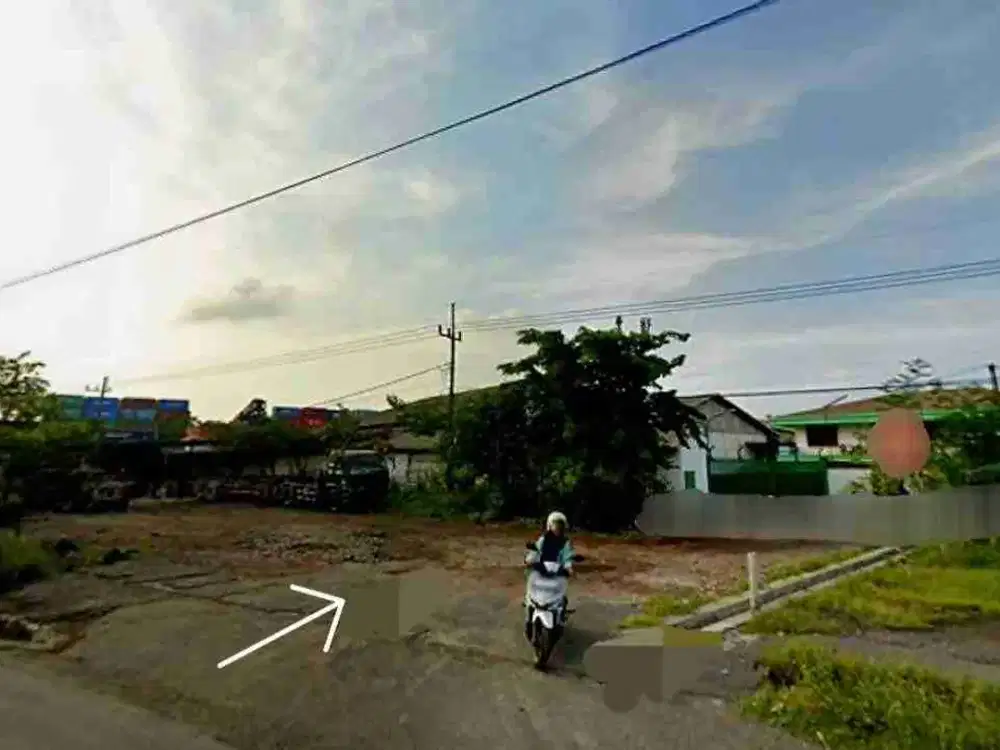 Gudang Raya Kalianak dekat Pelabuhan Surabaya