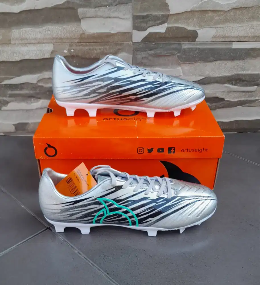 Sepatu Sepak Bola Ortuseight Catalyst Ballistic Abu Abu Original