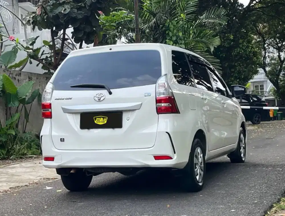 Avanza 1.3 E Mt 2021 Putih  NEGO SAMPE JADI