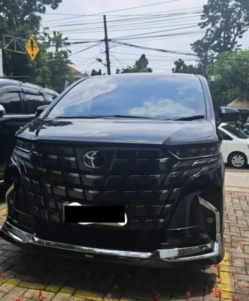 Toyota Alphard Modelista hybird hitam tahun 2024