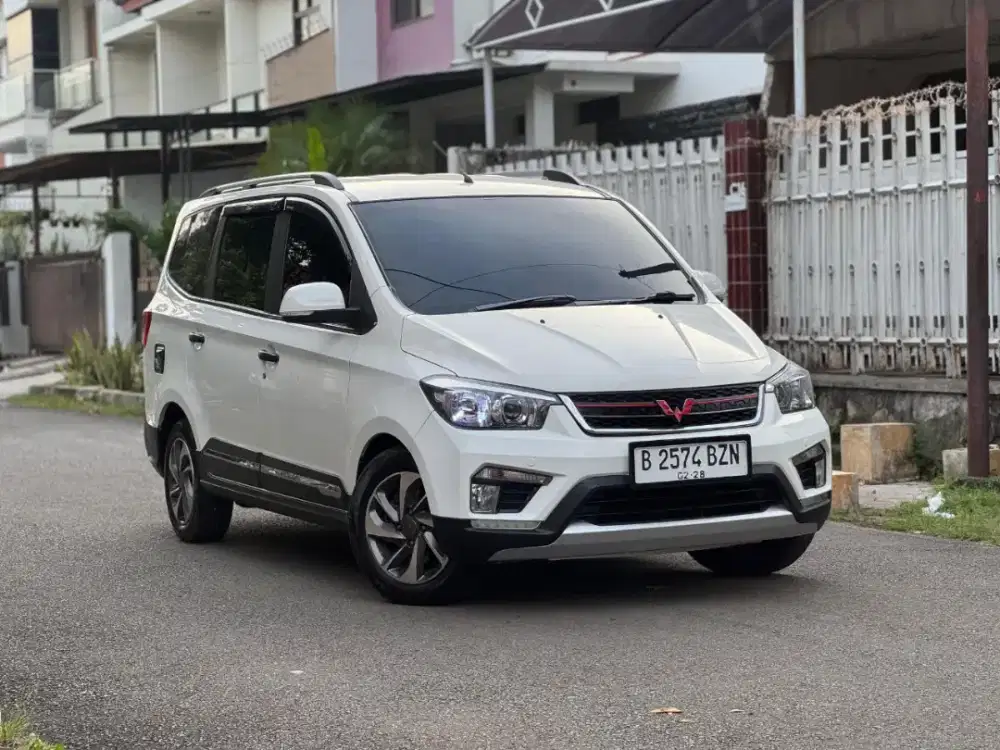 Wuling Confero S 1.5 Lux MT 2017 Putih