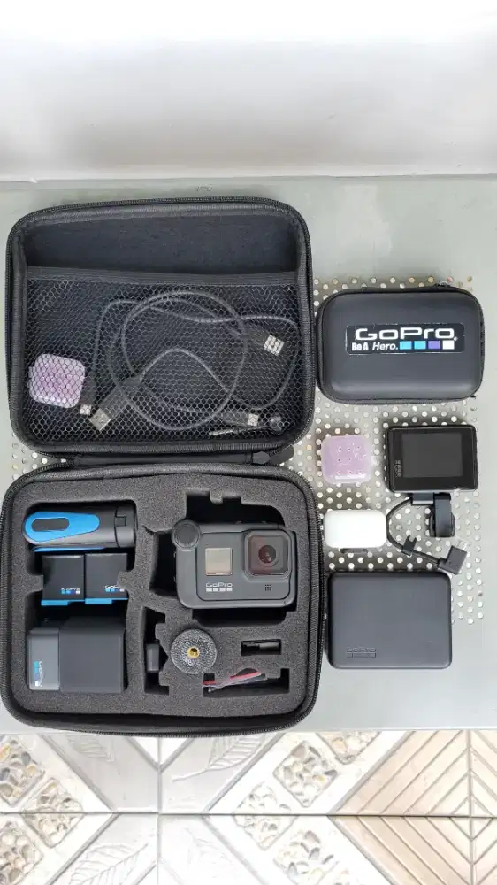 GOPRO HERO 8 BLACK MULUS 99% FULL AKSESORIS