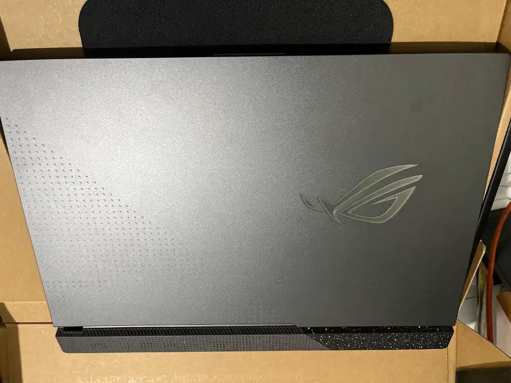 WTS LAPTOP ASUS ROG G513RC (1 TB + 16 GB RAM)
