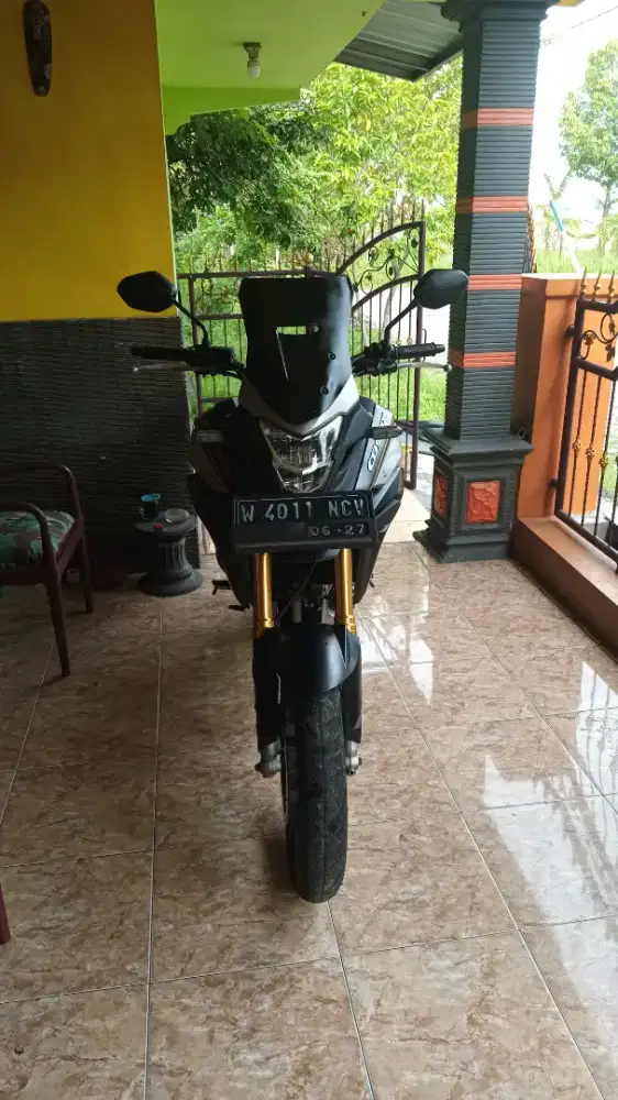 HONDA CB 150 X SE tahun 2022.