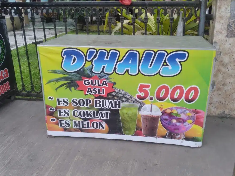 Meja untuk jual es