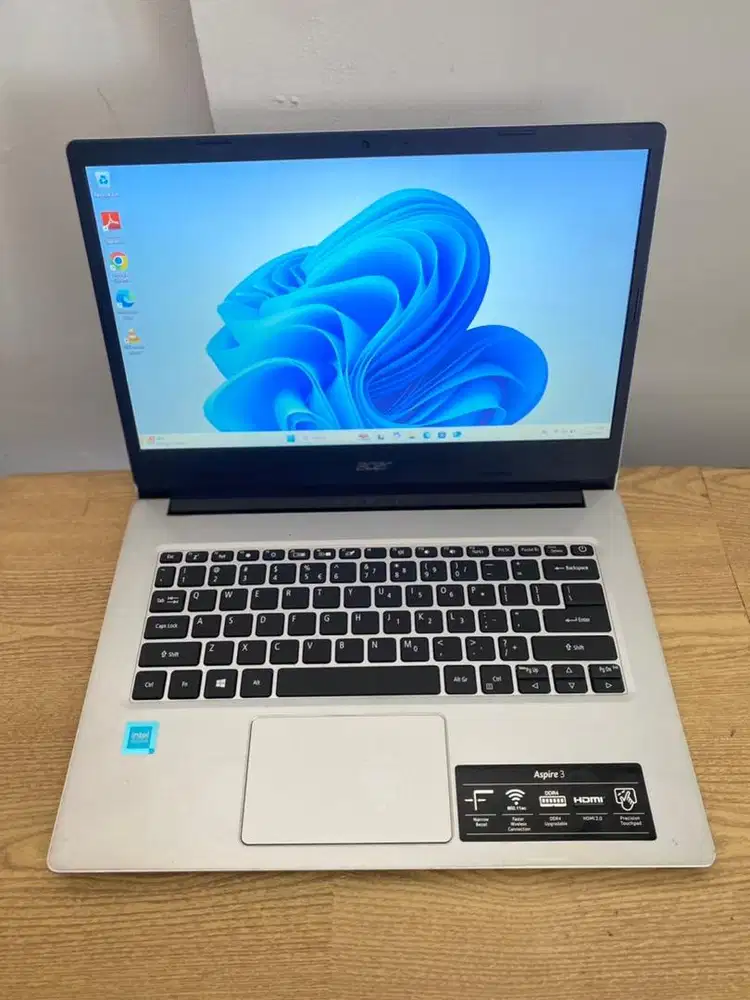 Laptop Acer Aspire ram 8gb mulus fullset