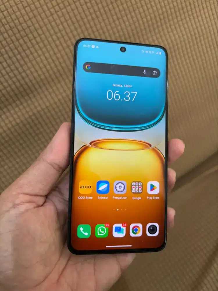 iqoo z10R 5g 8/128gb like new