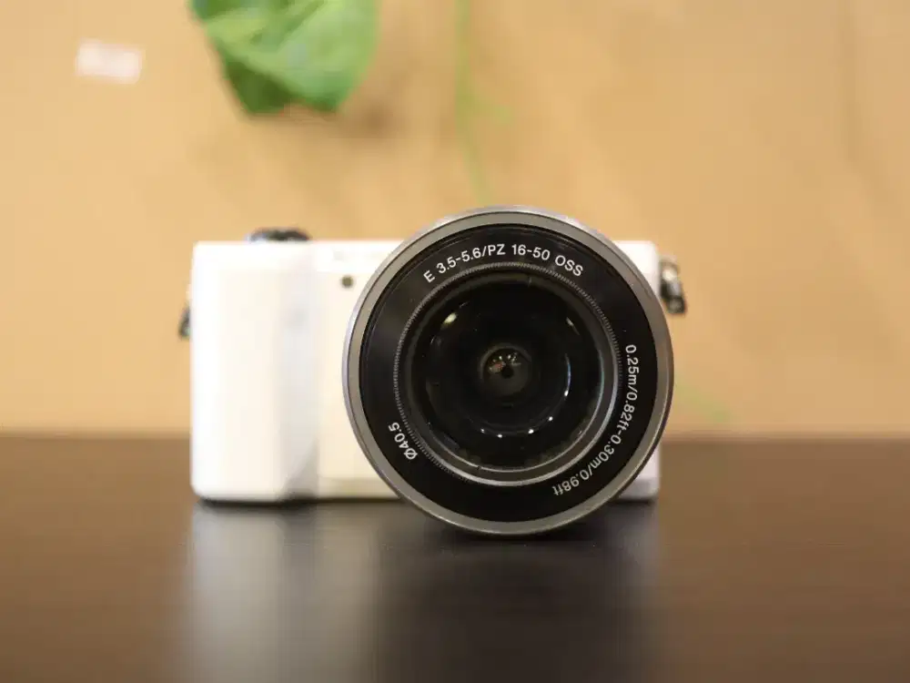 Kamera Mirrorless Sony A5000 Kit 16-50mm OSS. Good Condition