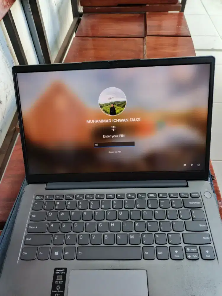 Lenovo– Ryzen 5 5500 | 8/512GB | FHD IPS