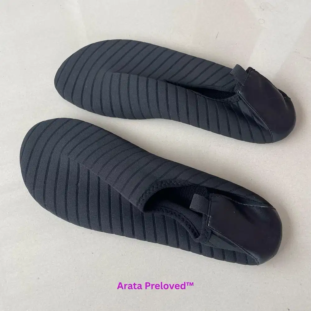 Sepatu Air Aqua Shoes Anti Slip Brand New