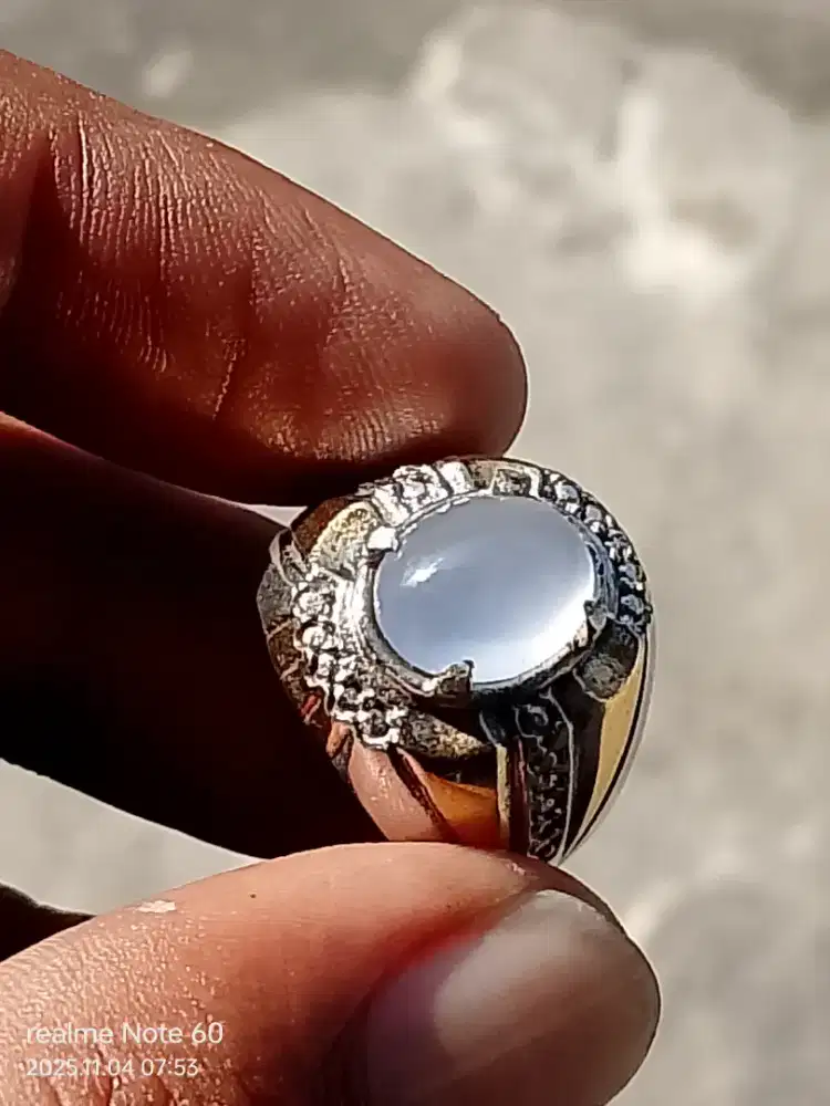 Batu anggur spirtus dim kantor