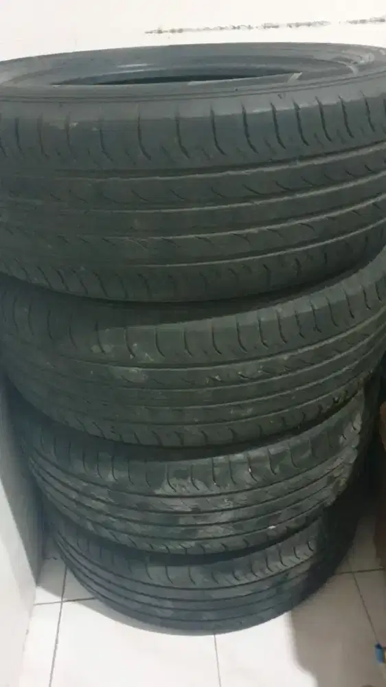 Ban bekas Dunlop Sport Maxx ex CRV 2019 235/60 R18