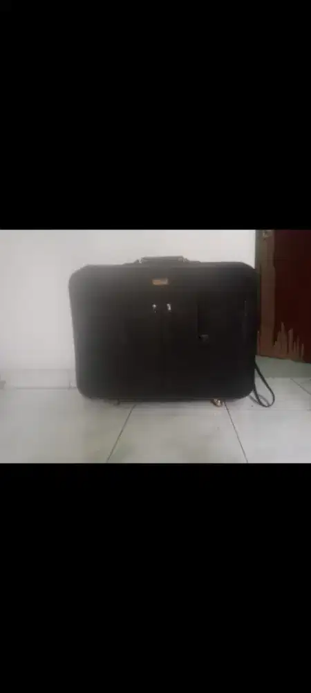 Tas ada roda nya, tinggi 55cm, lebar 75cm