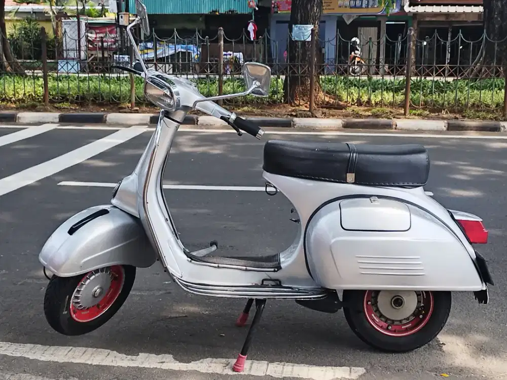 Vespa Sprint Tahun 1977