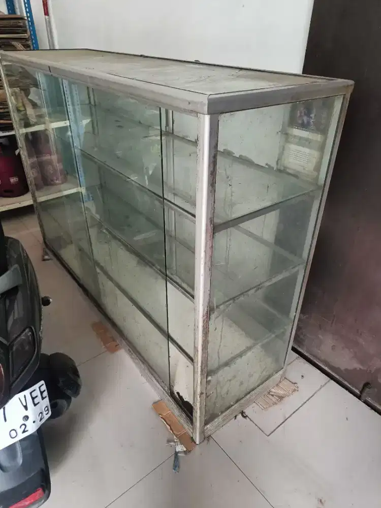 Etalase Kaca Warung 100 x 150 cm Kondisi Apa Adanya
