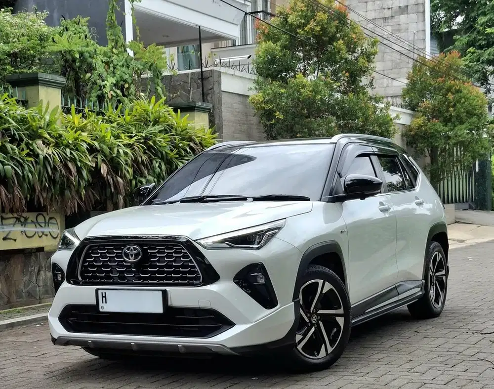 Toyota YARIS CROSS GR HEV TSS 2024/23