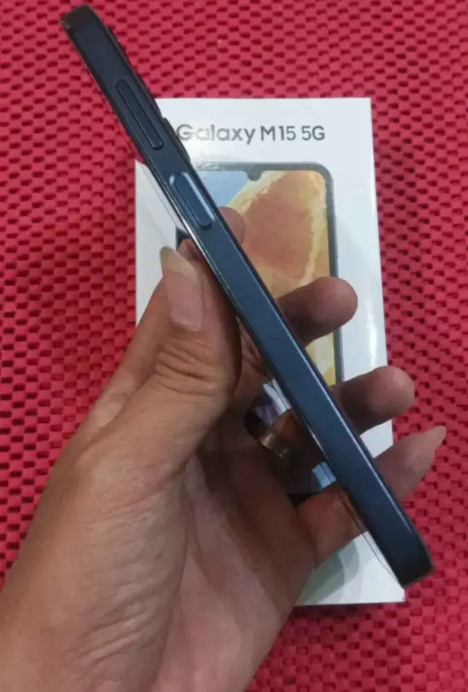 Samsung M15  5G  mulus spt  baru  lkp  6gb+/128gb layar  amoled  cpt