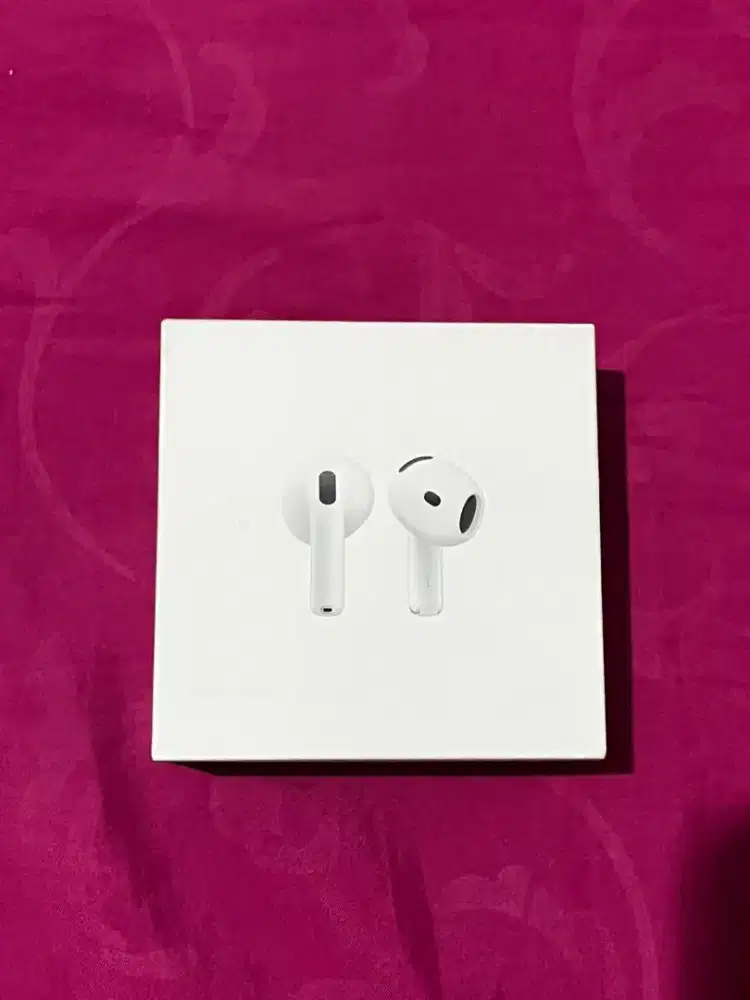 Airpods 4 (non ANC) Garansi On sampe Juli 2026