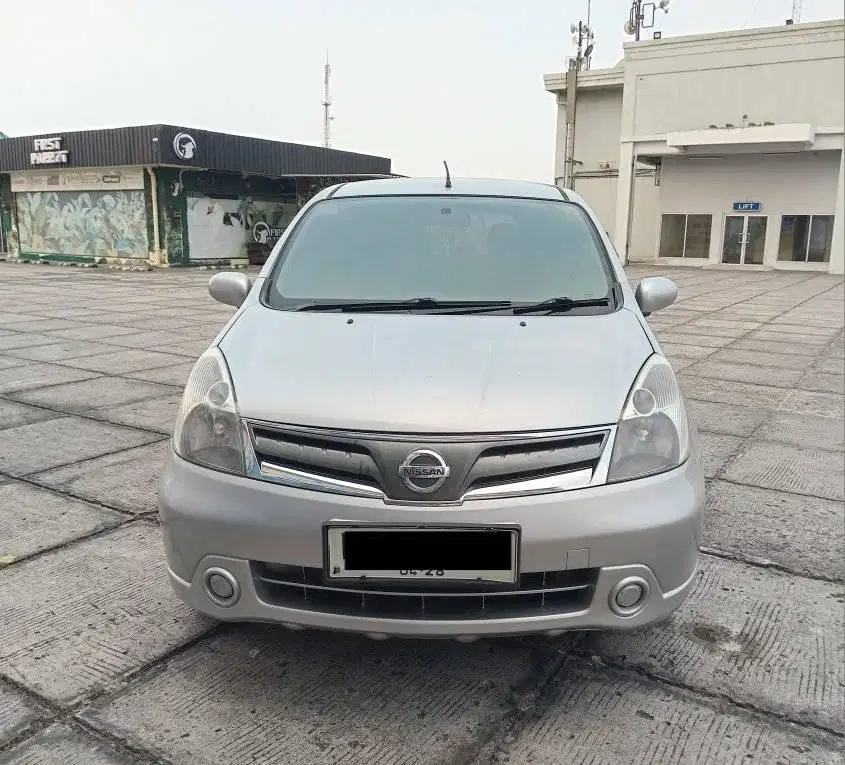 2013 Nissan Grand Livina SV Terawat